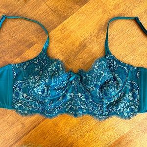 Victoria’s Secret Dream Angels Push Up without Padding 32C